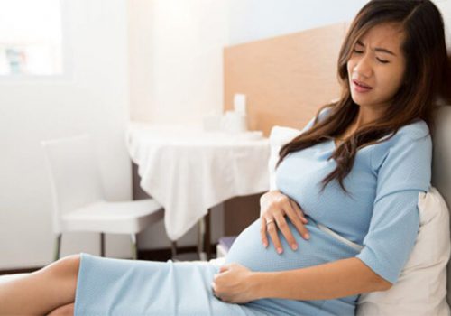 Bà bầu bị đau thượng vị khi mang thai phải làm sao, mẹ bầu nên làm gì? 