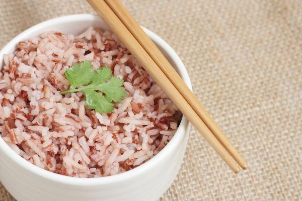Đau dạ dày có nên ăn gạo lứt không và cách chữa bằng gạo lứt 